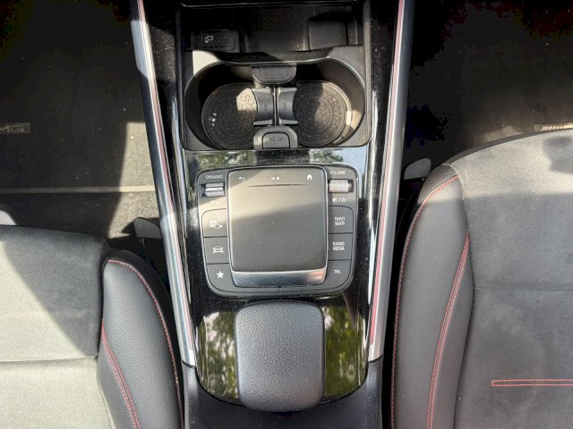 Mercedes-Benz Mercedes-Benz Classe GLA II 200 163ch AMG Line 7G-DCT