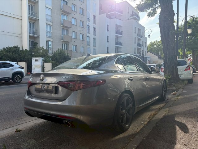Alfa-Romeo Alfa-Romeo Giulia 2.2 JTD 190 ch AT8 SPORT