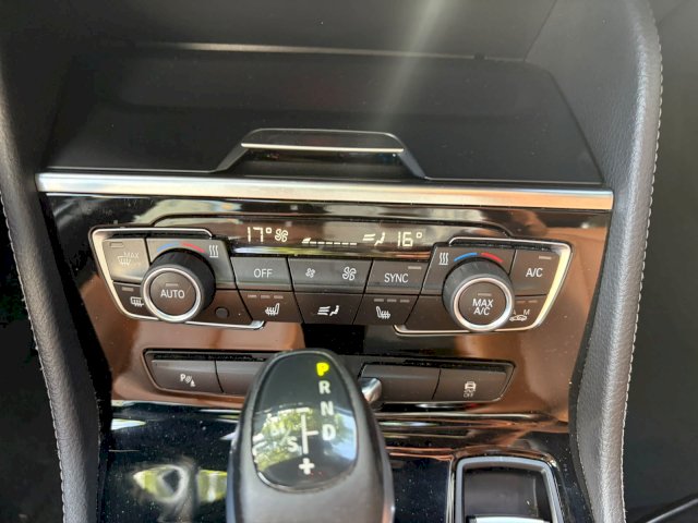BMW BMW Serie 2 Activetourer I (F45) 220dA 190ch Luxury
