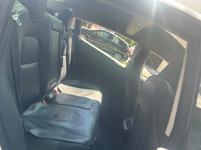 Tesla Tesla Model 3 Phase 2 Standard Range Plus 325 cv 