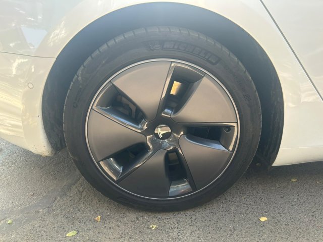 Tesla Tesla Model 3 Phase 2 Standard Range Plus 325 cv 