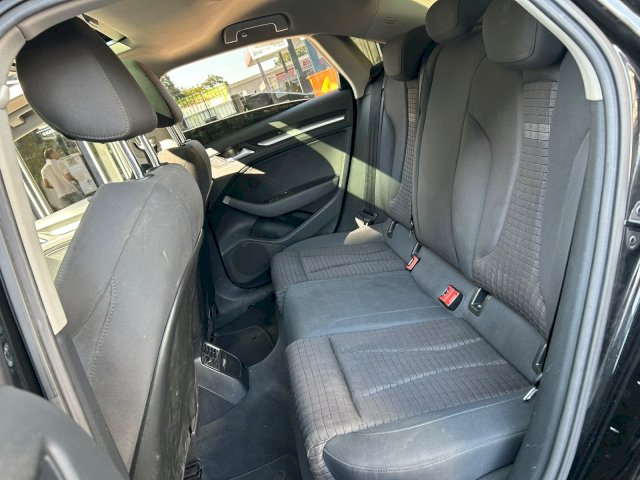 Audi Audi A3 III 1.6 TDI 110ch S Line