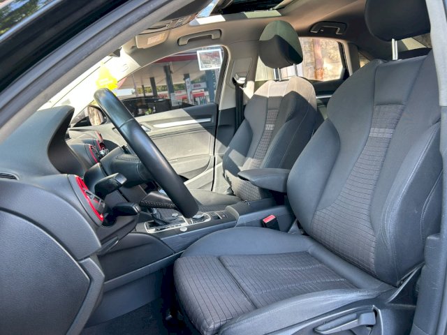 Audi Audi A3 III 1.6 TDI 110ch S Line
