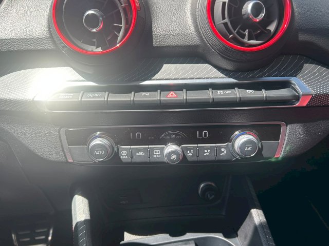 Audi Audi SQ2 50 TFSI 300ch quattro S tronic 7 S-LINE