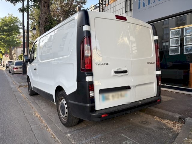 Renault Renault Trafic III Fourgon Phase 2 2.0 dCi 170 cv