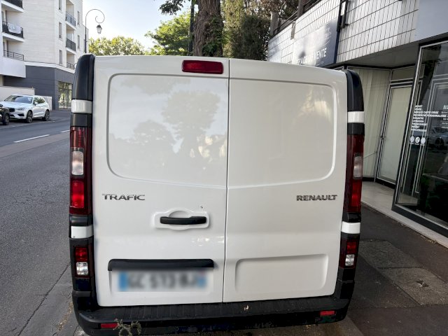 Renault Renault Trafic III Fourgon Phase 2 2.0 dCi 170 cv