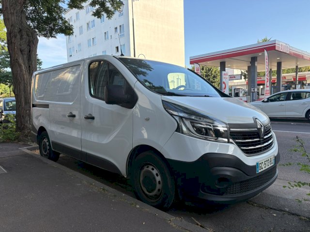 Renault Renault Trafic III Fourgon Phase 2 2.0 dCi 170 cv