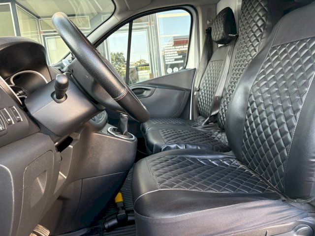 Renault Renault Trafic III Fourgon Phase 2 2.0 dCi 170 cv