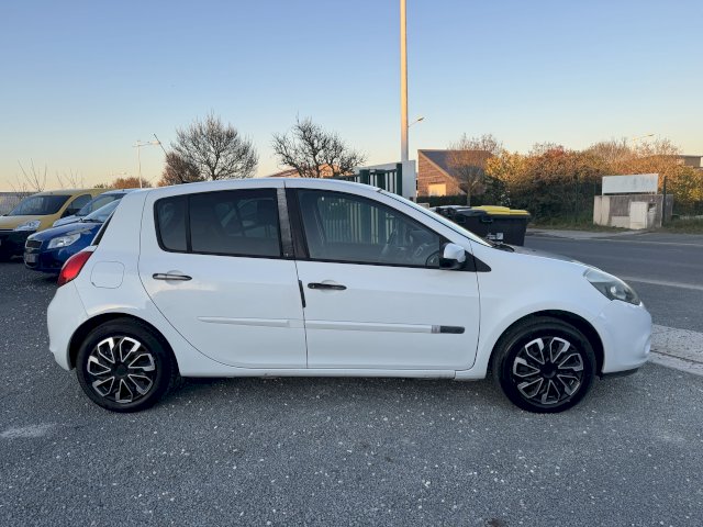 Renault Renault Clio III 1.5 dCi75 Dynamique TomTom 5p