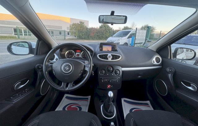 Renault Renault Clio III 1.5 dCi75 Dynamique TomTom 5p