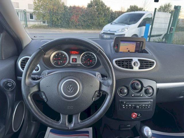 Renault Renault Clio III 1.5 dCi75 Dynamique TomTom 5p