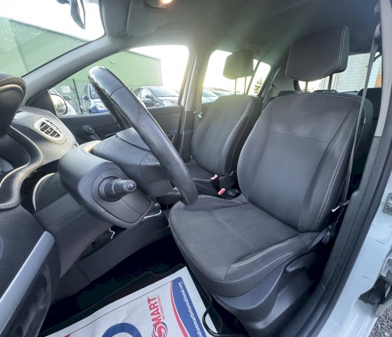 Renault Renault Clio III 1.5 dCi75 Dynamique TomTom 5p