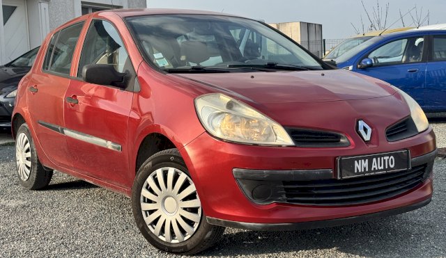 Renault Renault Clio III (B/C85) 1.2 16v 75ch Authentique 5p