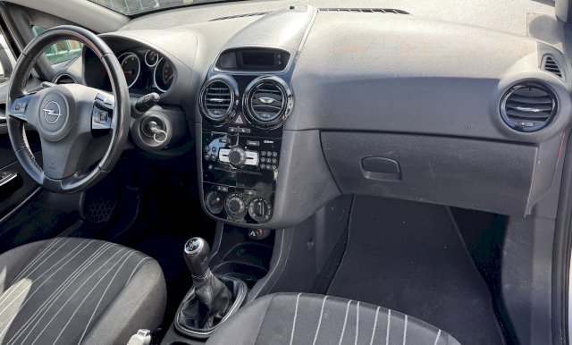 Opel Opel Corsa IV 1.3 CDTI75 Cosmo 3p