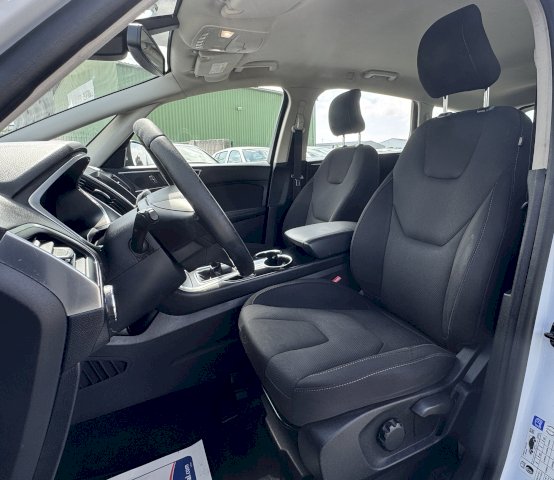 Ford Ford S-Max II 2.0 TDCi 150ch Stop&Start Titanium
