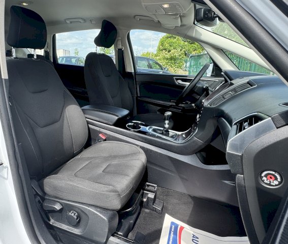 Ford Ford S-Max II 2.0 TDCi 150ch Stop&Start Titanium