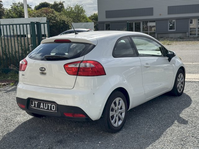 Kia Kia Rio III 1.2 85ch Motion 3p