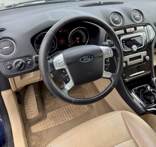 Ford Ford Mondeo III 2.0 TDCi 140ch DPF Ghia X