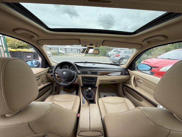 BMW BMW Série 3 V (E90) 325i 218ch Confort
