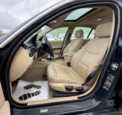 BMW BMW Série 3 V (E90) 325i 218ch Confort