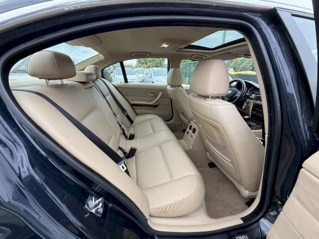 BMW BMW Série 3 V (E90) 325i 218ch Confort