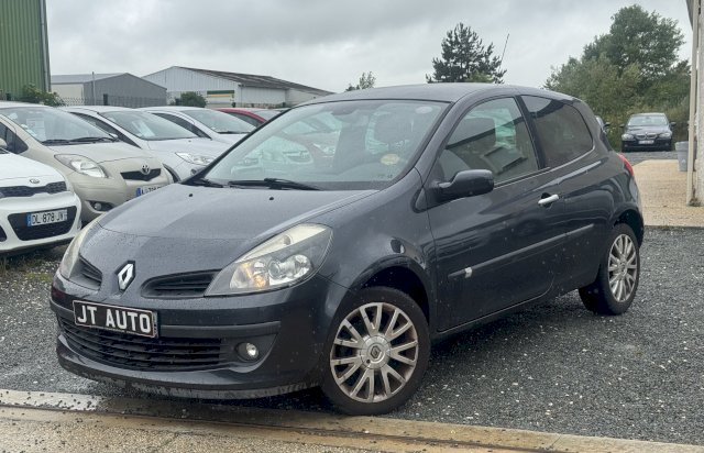 Renault Renault Clio III (B/C85) 1.5 dCi 85ch Privilège 3p