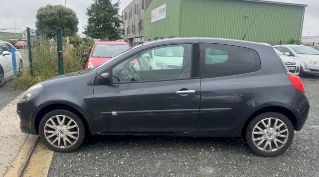 Renault Renault Clio III (B/C85) 1.5 dCi 85ch Privilège 3p