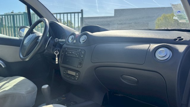 Citroen Citroën C3  1.6 16v Pack Ambiance 5p