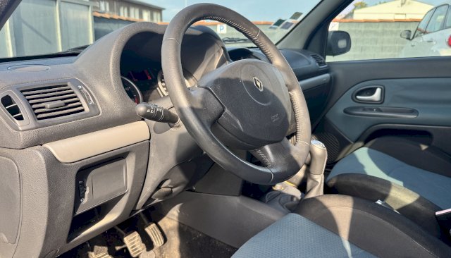 Renault Renault Clio II 1.5 dCi70 Campus Authentique 5p