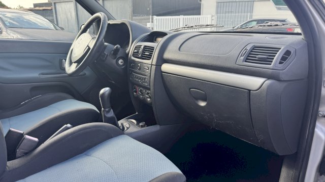 Renault Renault Clio II 1.5 dCi70 Campus Authentique 5p