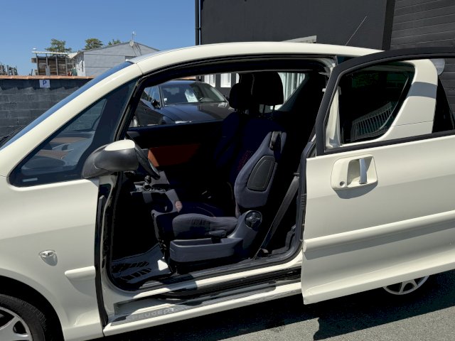 Peugeot Peugeot 1007  1.6 HDi110 FAP Sporty