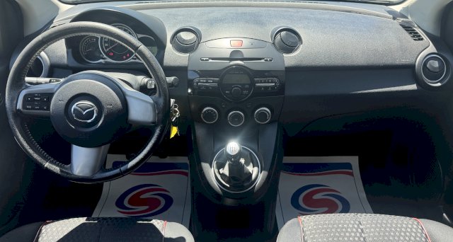 Mazda Mazda 2 II 1.3 MZR 84ch AO 5p