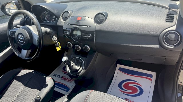 Mazda Mazda 2 II 1.3 MZR 84ch AO 5p