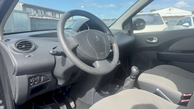 Renault Renault Twingo II (C44) 1.2 LEV 16v 75ch Rip Curl