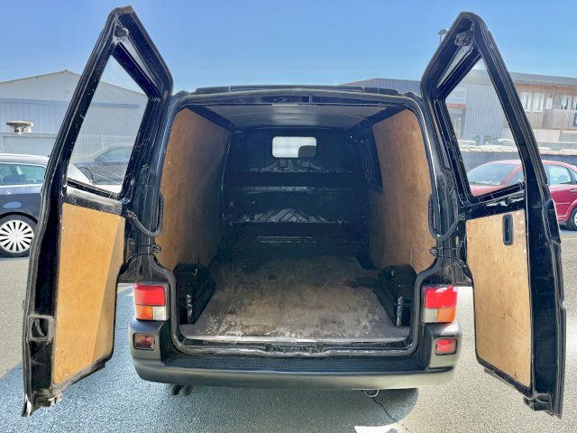 Volkswagen Volkswagen Transporter Ccb IV (T4) 2.4 D 75  Long