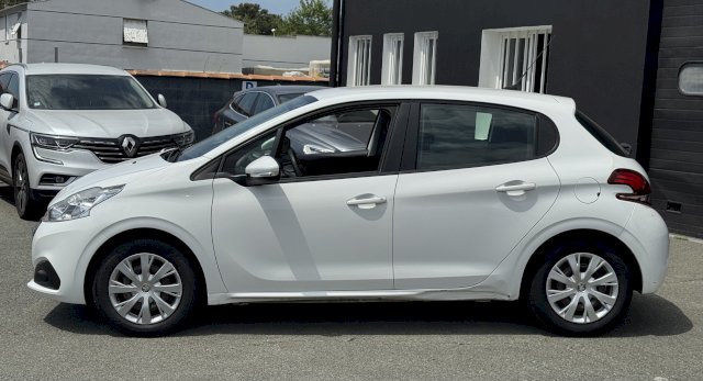 Peugeot Peugeot 208  1.6 BlueHDi 75ch Like 5p