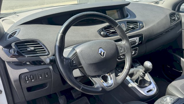 Renault Renault Megane III (B95) 1.6 dCi 130ch energy Bose