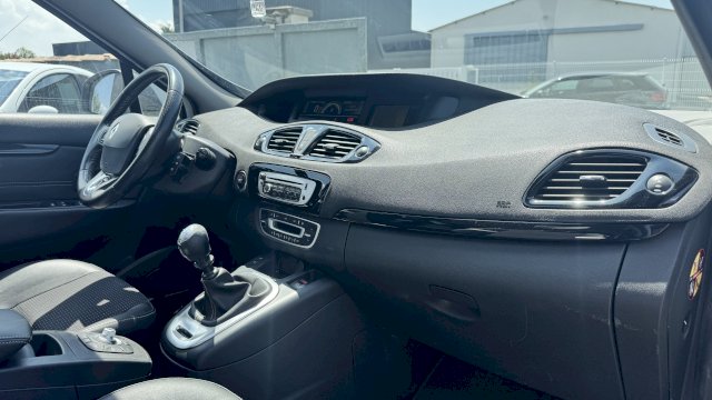 Renault Renault Megane III (B95) 1.6 dCi 130ch energy Bose