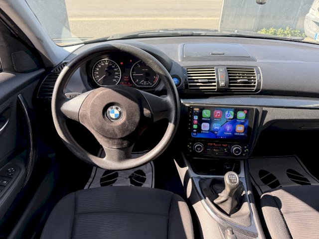 BMW BMW Série 1 118d 143ch Confort CAR-PLAY