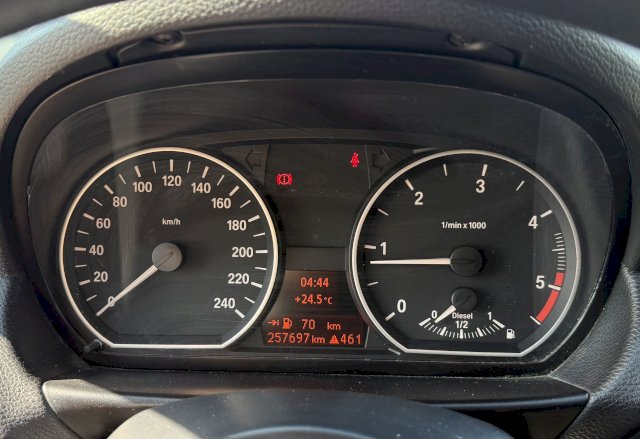 BMW BMW Série 1 118d 143ch Confort CAR-PLAY