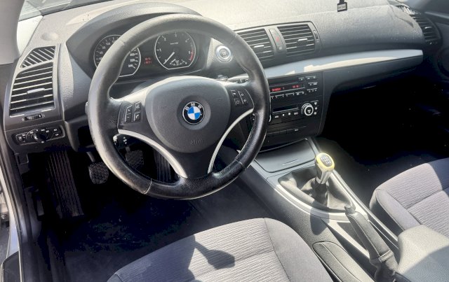 BMW BMW Série 1 I (E81/87) 118d Confort 3p