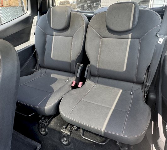 Renault Renault Twingo II (C44) 1.2 16v 75ch Rip Curl