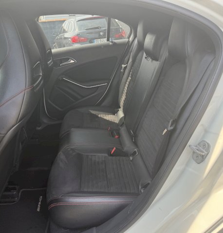 Mercedes-Benz Mercedes-Benz Classe A III (W176) 180 CDI Fascination AMG