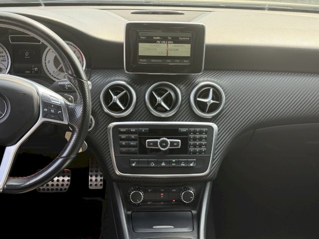 Mercedes-Benz Mercedes-Benz Classe A III (W176) 180 CDI Fascination AMG