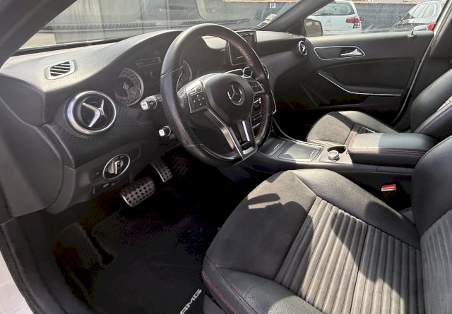 Mercedes-Benz Mercedes-Benz Classe A III (W176) 180 CDI Fascination AMG
