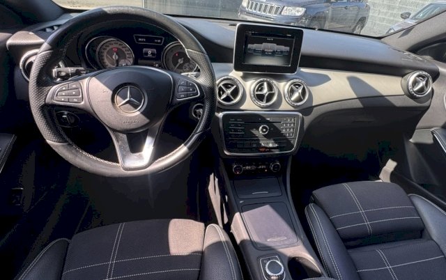 Mercedes-Benz Mercedes-Benz CLA I (C117) 200 CDI Sensation