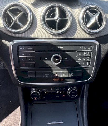 Mercedes-Benz Mercedes-Benz CLA I (C117) 200 CDI Sensation