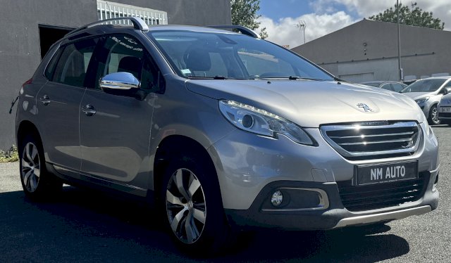 Peugeot Peugeot 2008  1.6 BlueHDi 100ch Féline Titane