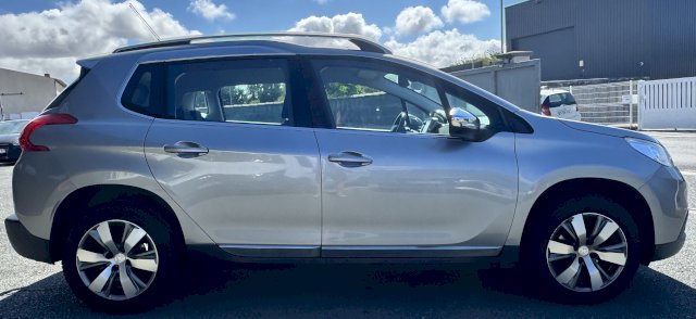 Peugeot Peugeot 2008  1.6 BlueHDi 100ch Féline Titane