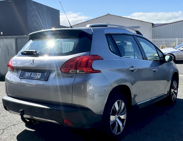 Peugeot Peugeot 2008  1.6 BlueHDi 100ch Féline Titane
